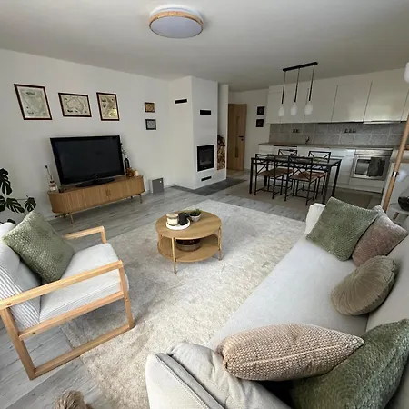 Hébergement de vacances Nesthome Family House Mosnov Airport *