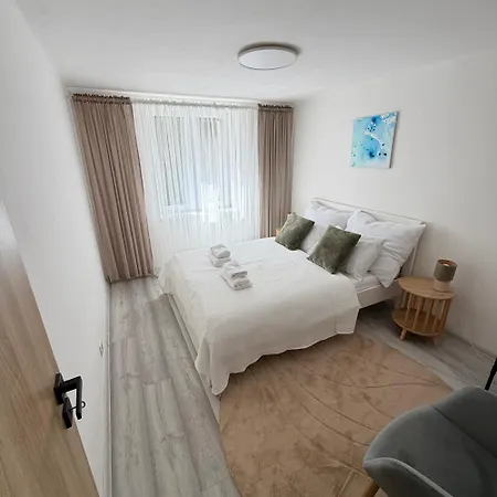 Nesthome Family House Mosnov Airport Hébergement de vacances